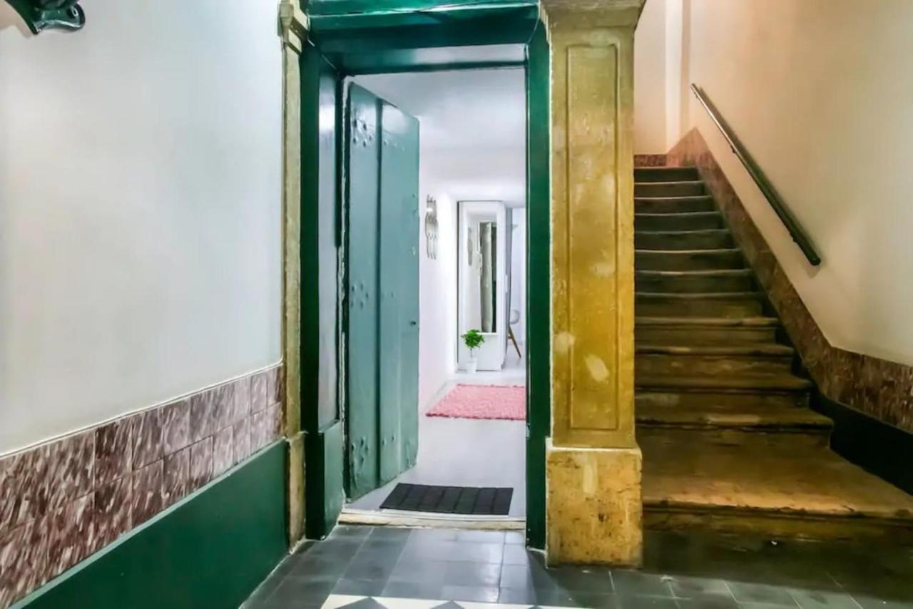 Home4U - Secret Studio In City Center Лісабон Екстер'єр фото